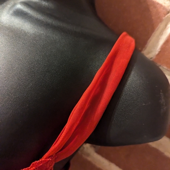 NWT Montelle Demi Cup Bra. 36A. Red. Beautiful strap. - Picture 5 of 11